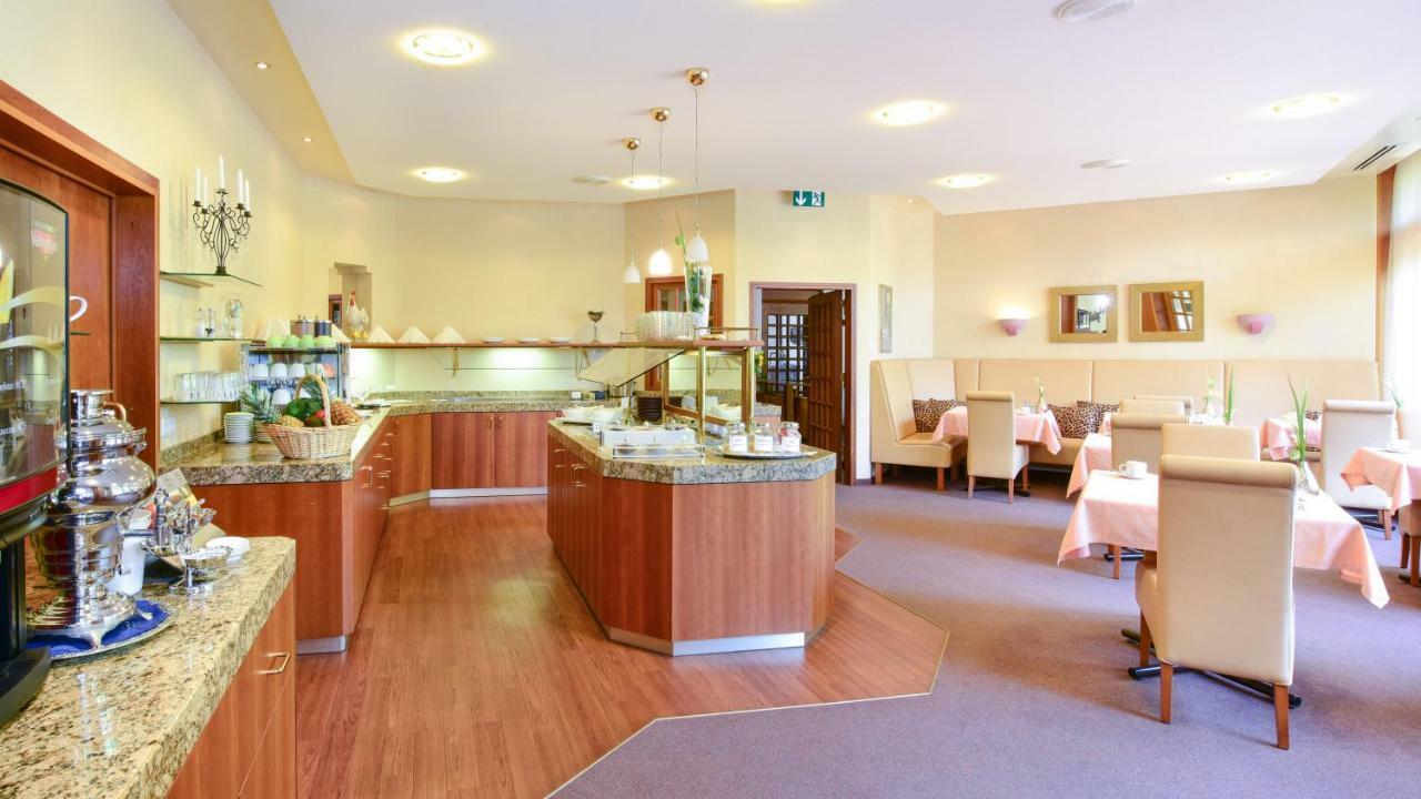 Hotel Fuchsen Kirchheim unter Teck Ngoại thất bức ảnh